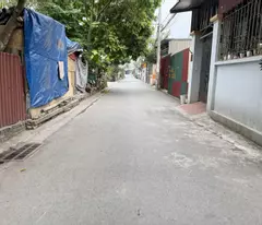 Tài chính dưới 5 tỷ nhận ngay 30m2 đất Kẻ Tạnh, Giang Biên. Đường rộng 4m, ô tô 7 chỗ chạy thông