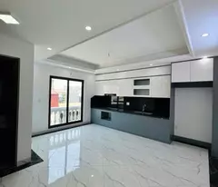 Hiếm - Lô Góc Ngõ Nông Gần Ô Tô - Thang máy