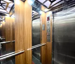 Bán nhà phố Vũ Trọng Khánh 7 tầng phân lô ô tô tránh thang máy kinh doanh văn phòng