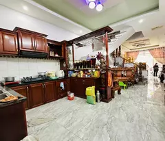 Bán nhà HXH đường số 18, P8, Gò Vấp, 70m2, 4 tầng, cực đẹp, chỉ nhỉnh 6 tỷ