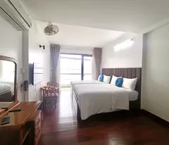 Mặt phố Quảng Khánh 75m2, 5 tầng view Hồ Tây 2 vỉa hè giá 39 tỷ hiếm quận Tây Hồ