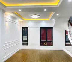 LẠC LONG QUÂN  - TÂY HỒ - DT31M2 X5T - MT5M - 6.8TỶ - GẦN OTÔ  - NHÀ CỰC KỲ THOÁNG SÁNG