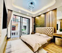 CẦN BÁN GẤP NHÀ ĐẸP PHỐ NGỌC LÂM 40M XÂY 4 TẦNG CHÀO BÁN 6 TỶ NGÕ NÔNG, CHỈ VÀI BƯỚC RA ĐẾN NGÕ Ô