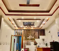 Nhà Lê Văn Việt, 3  tầng, 3 PN, 70m2, ngang 4.5m, HXH, nhỉnh 5 tỷ