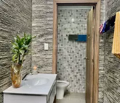 Nhà Lê Văn Việt, 3  tầng, 3 PN, 70m2, ngang 4.5m, HXH, nhỉnh 5 tỷ
