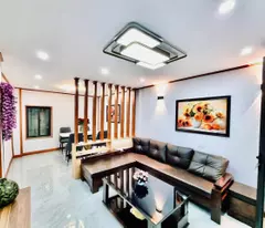 Lộc xuân giảm 400tr bán nhanh nhà Bồ Đề nhà Diện tích 37m² chỉ 6.1 tỷ – một nhà ra mặt phố, tiện