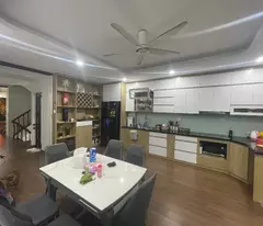 Mặt phố Tô Vĩnh Diện 106m2, 5T thang máy 2 thoáng kinh doanh sổ đẹp giá hợp lý