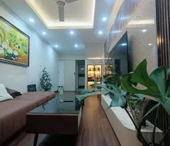 Phố Võ Văn Dũng 35m2, 5 tầng cực đẹp ô tô kinh doanh dân trí cao gần Hồ Hoàng Cầu