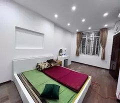 7,5 tỷ ngách 39 ngõ 20 Mỹ Đình 4 phòng ngủ 5wc