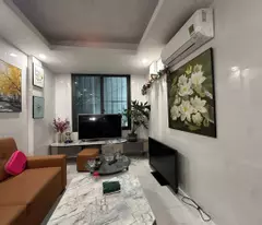 Văn Chương/Đống Đa - Mặt ngõ/Oto qua nhà/Kinh doanh tấp nập