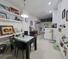 Bán nhà Phố Hoàng Cầu, Ngõ Rộng, Mặt Thoáng Trước Nhà, 47mx4T, Giá: 10 Tỷ, Lh: 0396935190.