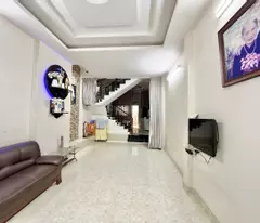 BÁN NHÀ , HẺM XE HƠI , 3 TẦNG 75M2, LẠC LONG QUÂN, TÂN BÌNH - GIÁ 8.4 TỶ - SỔ ĐỎ CHÍNH CHỦ