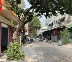 Cho thuê mặt bằng nhà 2 mặt tiền ở BD nhưng gần chợ đầu mối Thủ đức