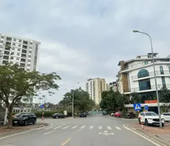 Chính chủ bán  Nhà đẹp long lanh Việt Hưng - full nội thất sịn sò, 1 nhà ra oto tránh, 43,5m, 5