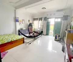 Mặt tiền hẻm Dương Bá Trạc 5.3x10 Nở hậu chỉ 12 tỷ