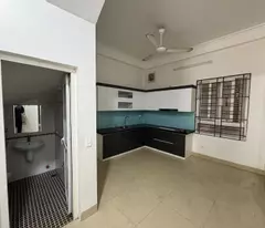Cô tôi cần bán 40m2 nhà 3,5 tầng ngõ 2 Ngọc Thụy. Đường ô tô tránh, ngay cạnh Hồng Tiến