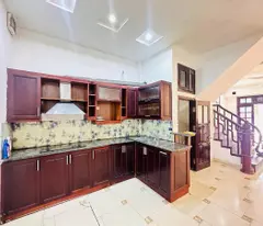 Phố Trích Sài 45m2, 5T, MT4.2m chỉ 10m ra Hồ Tây sân rộng 100m2 hiếm nhà bán