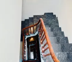 Bán nhà LÔ GÓC 46m giá ~ 5 tỷ- MỚI KÍNH KOONG - 5 tầng - NGÕ THÔNG Ô TÔ KINH DOANH tại La Phù