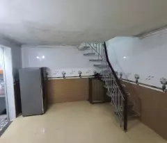 N0176. CHO THUÊ NHÀ NGÕ 165 ĐÀ NẴNG CÓ SÂN CỔNG 2 NGỦ ĐỒ CƠ BẢN