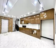 Bán nhà Hoàng Quốc Việt,34m2,6T,Lô góc, nhà mới, thang máy, ngõ thông, oto 10m 7tỷ95