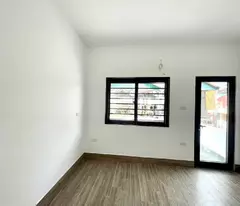 Bán nhà Hoàng Quốc Việt,34m2,6T,Lô góc, nhà mới, thang máy, ngõ thông, oto 10m 7tỷ95