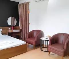 bán toà khách sạn 3 sao phố giáp bát, hoàng mai, doanh thu cao, giá hợp lý