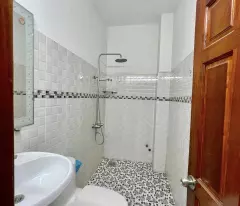 Nhà 3 Lầu Quang Trung, P14_4x14m_Hẻm Xe Hơi