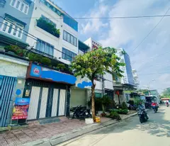 KHÓ TIN QUÁ, Nhà Mặt tiền, 36m2, 2 lầu mới 2PN, 2.6 tỷ TL 0964364745