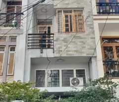 BÁN NHÀ ĐƯỜNG XE HƠI - GẦN MT ĐƯỜNG 3/2  - P.12, Q.10,  4MX11,5M - 4 TẦNG - 12.4 TỶ