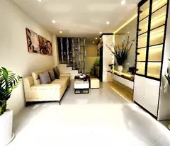 Bán nhà Vương Thừa Vũ, 34m2, 5 tầng, gần ô tô, thoáng sáng, ở sướng, kinh doanh đỉnh, chỉ 6.25 tỷ