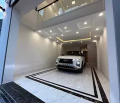 iêu Phẩm Nhà Đẹp - Bồ Đề Long Biên- Lô  Góc 

-Ga Ra - Thang Máy -ô Tô Vào Nhà .Dân Xây FULL Nội