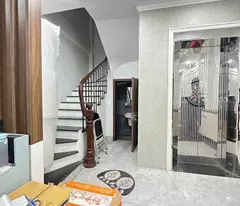 Bán nhà phố Thanh Nhàn, Vị Trí Lô Góc, Tiện Ích Bạt Ngàn, 32mx5T, Giá: 7.7 Tỷ, Lh: 0396935190.