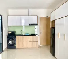 Tòa nhà 4,5 tầng biển Mỹ Khê-Dòng tiền 40 triệu tháng -Giá 12,49 tỷ.