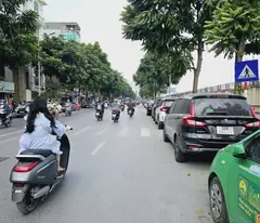 Mặt phố Lê Trọng Tấn 40m2, mặt tiền 4.1m nhỉnh 21 tỷ view cực thoáng ở, kinh doanh