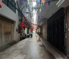 HÀNG HIẾM! NHÀ PHÂN LÔ Ô TÔ, NGÕ THẲNG RA PHỐ NGUYỄN CHÍ THANH