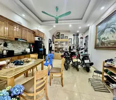 Cực hiếm, Hồ Tùng Mậu 39m2-5T- 4 Ngủ, tặng NT, gần phố, giá 7.499 tỷ