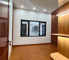 BÁN NHÀ NGỌC LÂM 40M2 * 5 TẦNG * 7.5 TỶ, WIEU HỒ TAI TRÂU, THANG MÁY