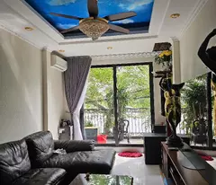 Siêu Phẩm Lên Sóng -Mặt Phố Víp Phạm Hồng Thái Ba Đình 55M2 x 7 Tầng Nhà Đẹp - giá 35 tỷ có Thương