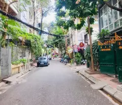 Cực hiếm phố Hoàng Cầu 33 tỷ 106m2, mặt tiền 6.5m lô góc ô tô kinh doanh ngay vườn hoa
