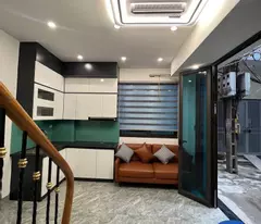 Bán Nhà Ô CHỢ DỪA, 5 Tầng, Sát Phố, Ngõ Rộng, Vị Trí Đẹp, Không Có Căn Thứ 2, Chỉ 6.08 Tỷ