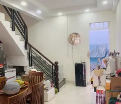 Nhà 2 tầng ngay VinCom Trần Trọng Cung, 57m2, hẻm xe hơi, 487 Võ Thị Nhờ, Tân Thuận Đông Quận