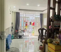 Nhà 2 tầng ngay VinCom Trần Trọng Cung, 57m2, hẻm xe hơi, 487 Võ Thị Nhờ, Tân Thuận Đông Quận
