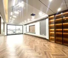 Bán nhà 8 tầng phố Hoàng Quốc Việt 60m2, phân lô ô tô, thang máy, 2 thoáng, giá 21.5 tỷ.