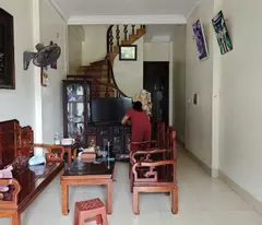 Bán Nhà QUỐC TỬ GIÁM, 42m², 5 Tầng, Sát Phố, Hiếm Nhà Bán, Chỉ 6.8 Tỷ
