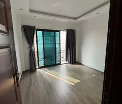Bán Nhà QUỐC TỬ GIÁM, 42m², 5 Tầng, Sát Phố, Hiếm Nhà Bán, Chỉ 6.8 Tỷ