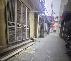 BÁN CCMN 8 TẦNG THANG MÁY NGÕ THÔNG - Ô T Ô