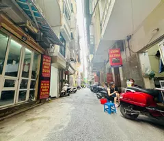 Bán gấp nhà riêng 40m2, 5 tầng Trần Quôc Hoàn  Cầu Giấy chỉ 14.5 tỷ