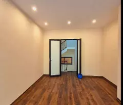 Bán nhà phố Đội Cấn, 35m², 5 tầng, chỉ 6.5 tỷ!