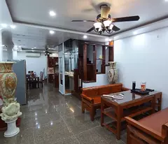 Bán nhà phố Nguyễn Khang 51m2 - 6 tầng, gara ô tô, thang máy, giá 12.5 tỷ