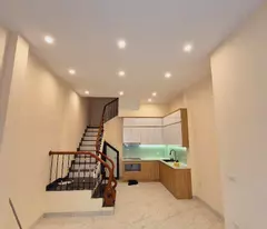 Bán nhà Phố Hoàng Cầu, Dân Xây Để Ở, Vị Trí Đẹp, 34mx5T, Giá: 8 Tỷ, Lh: 0396935190.